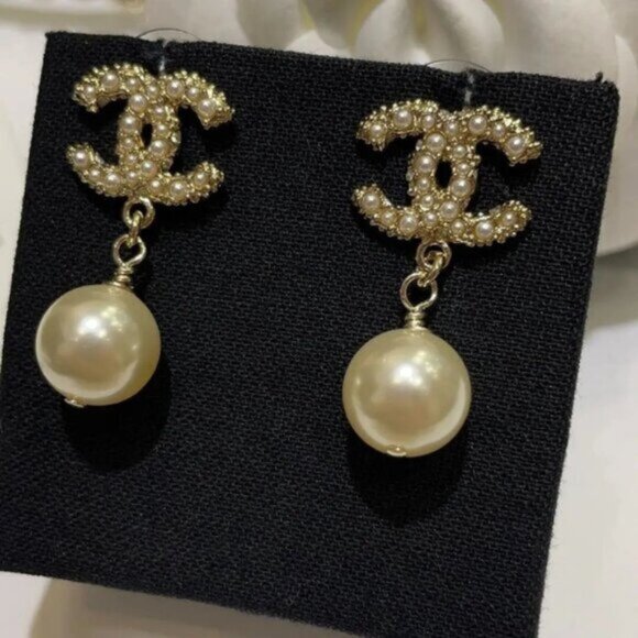 ✅Chanel gold earrings - Picture 3 of 5